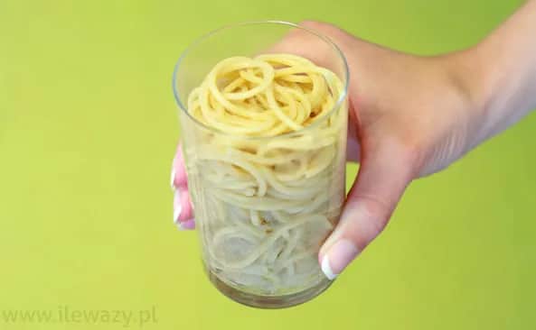 Makaron po ugotowaniu: Ile waży? Licz kalorie jak ekspert!