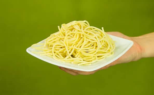 100g makaronu spaghetti: Kalorie, waga, IG. Gotuj idealnie!