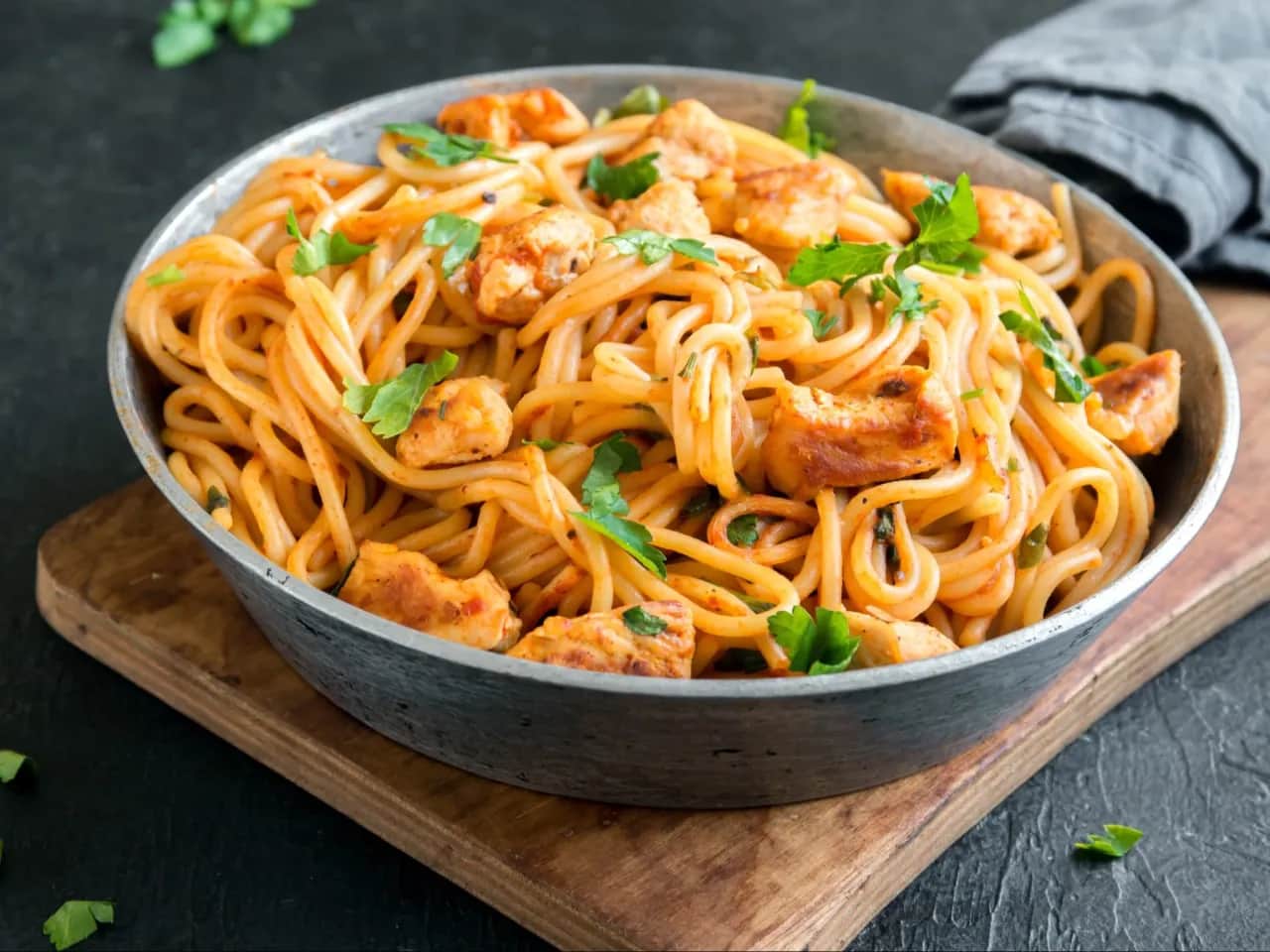 Spaghetti z kurczakiem: Twój nowy ulubiony obiad w 30 minut?